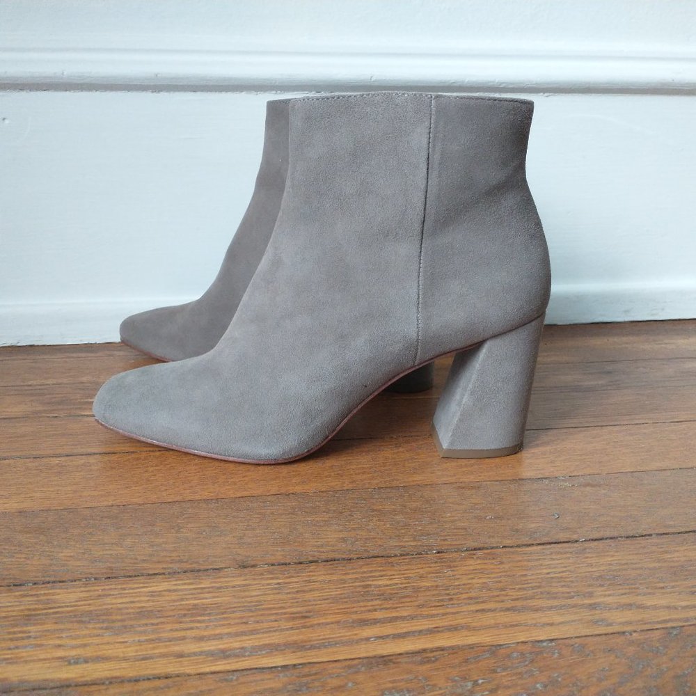 Botkier New York Kirsten, Gray Suede Booties, Size 7.5